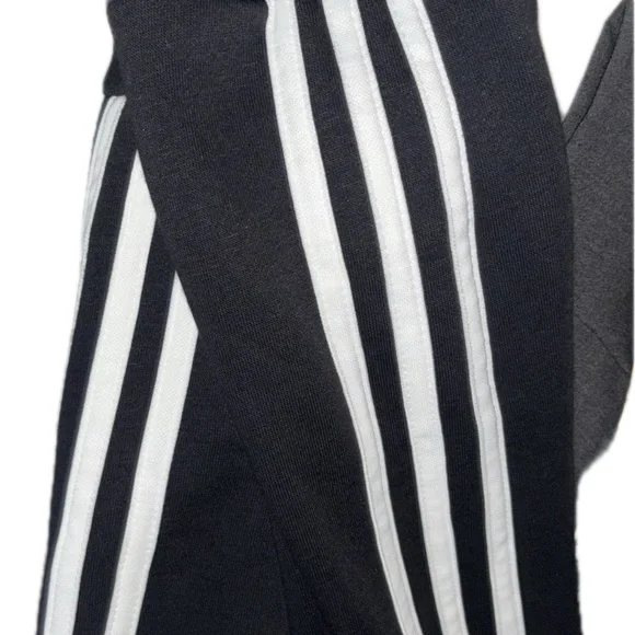NWOT high waisted 3 stripe legs adidas small ladies joggers - Picture 9 of 14